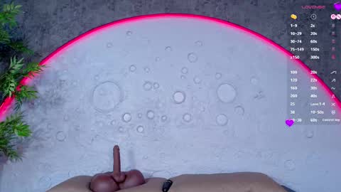 reiinachloe online show from 04.17.26