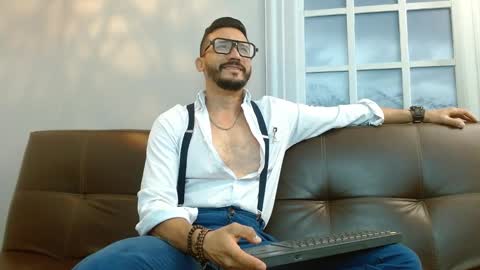   REIKO  online show from 03.05.25