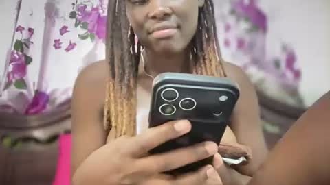 Snapshot of reina77xo chatting on 02.10.26 reina77xo online show from 02.10.26