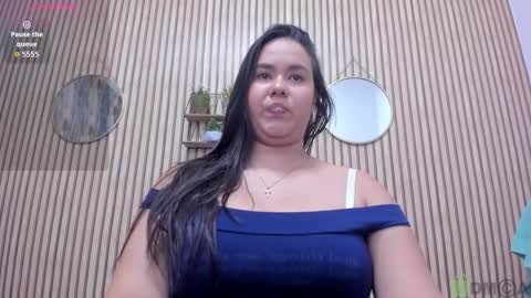 Snapshot of reina_loren chatting on 03.04.26 reina_loren online show from 03.04.26