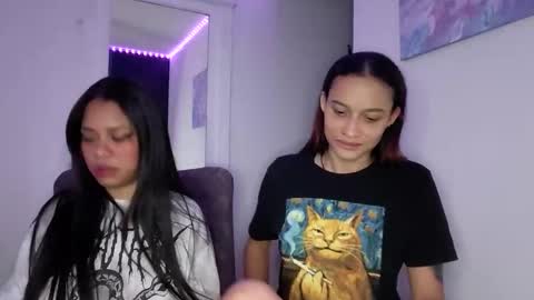 reina_reina online show from 04.04.26