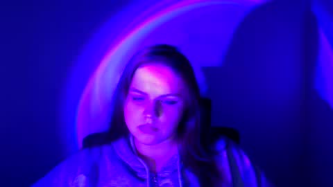 Snapshot of reinakitty_ chatting on 12.22.25 Reina online show from 12.22.25