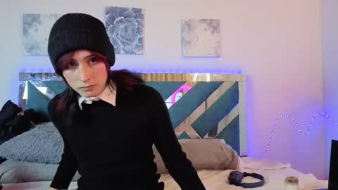 reiv_femboy online show from 11.03.25