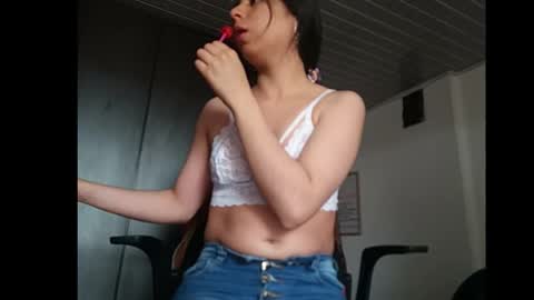 Snapshot of reiyan24 chatting on 09.23.25 ReiYan24 online show from 09.23.25