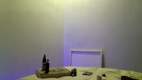 Snapshot of relaxxxitsart chatting on 04.06.26 armcandyishsoulfood online show from 04.06.26