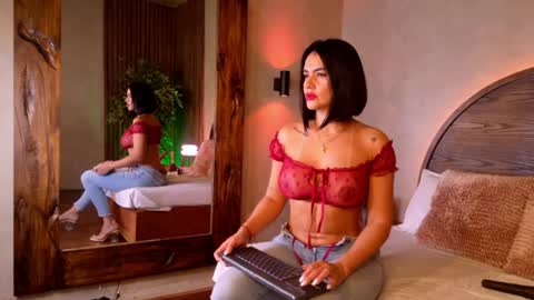 Snapshot of renata_black_ chatting on 06.16.26 Renata online show from 06.16.26