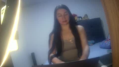 renata_hot1 online show from 11.23.25