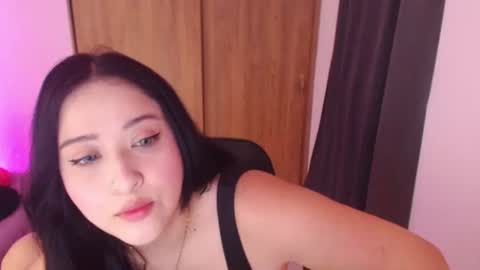 Snapshot of renata_ruiz chatting on 07.08.26 online show from 07.08.26