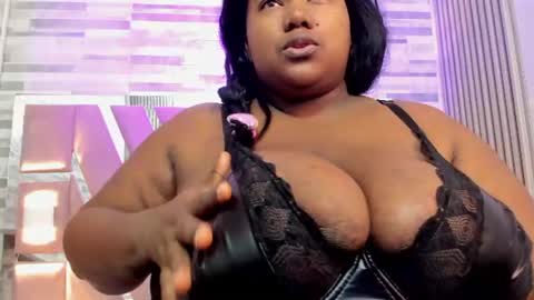 Snapshot of renatafoxter chatting on 07.04.26 nataly online show from 07.04.26