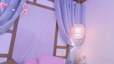 Snapshot of renataleclair chatting on 04.18.26 renataleclair online show from 04.18.26