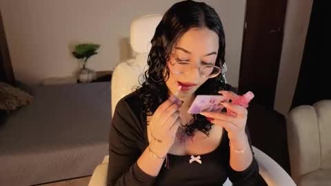 renaxi_smith online show from 01.05.26