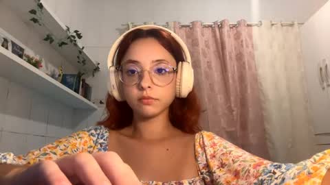 Snapshot of renaygelvin chatting on 04.03.26 renaygelvin online show from 04.03.26