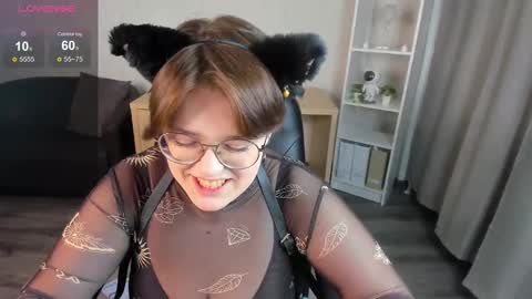 renee_turner online show from 03.04.25