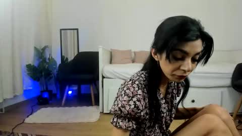 Snapshot of reneevoss chatting on 02.18.26 Rena online show from 02.18.26