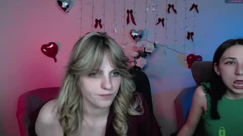 Sweet Renesmee online show from 04.26.26