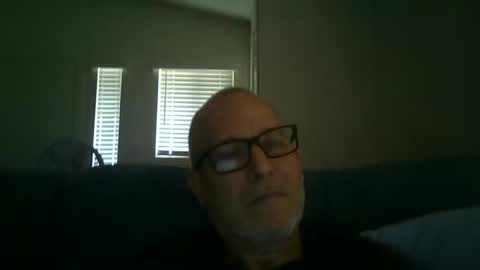 Snapshot of renewaz chatting on 02.23.26 Renewaz online show from 02.23.26