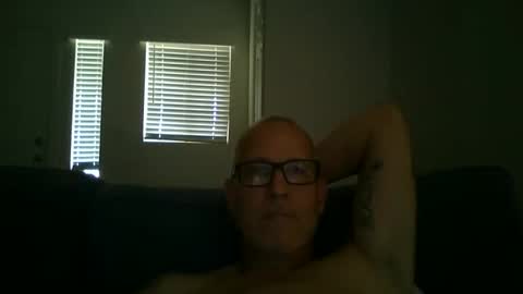 Snapshot of renewaz chatting on 05.10.26 Renewaz online show from 05.10.26