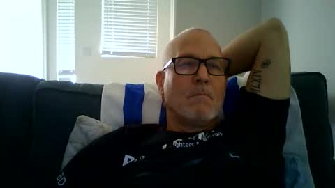 Snapshot of renewaz chatting on 05.28.26 Renewaz online show from 05.28.26