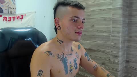 R E N E  online show from 12.07.24