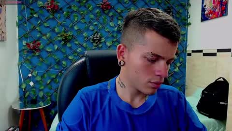 R E N E  online show from 02.18.25