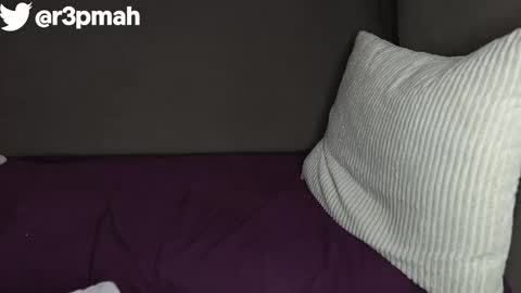 My name is Repmah  help me to get 50 thumb-up online show from 09.26.25