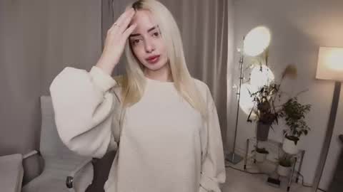 Laura online show from 10.20.25