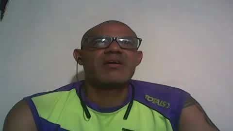 Snapshot of retlam37 chatting on 02.09.25 Walter online show from 02.09.25