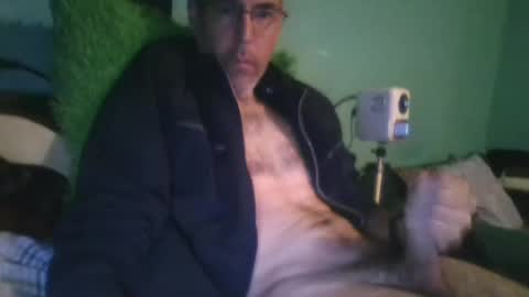 reyes_albert2006 online show from 02.04.25