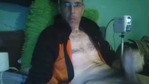 reyes_albert2006 online show from 12.01.25