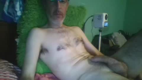 Snapshot of reyes_albert2006 chatting on 04.04.26 reyes_albert2006 online show from 04.04.26