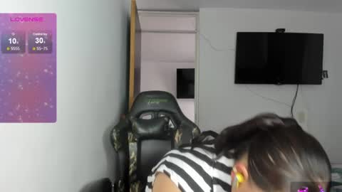 Snapshot of reyledoll chatting on 07.15.26 Rely online show from 07.15.26