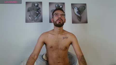 Snapshot of reypablo1 chatting on 09.21.25 REY PABLO Independent online show from 09.21.25