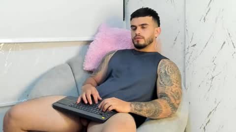 Snapshot of ricardogonzalez666 chatting on 01.18.26 ricardogonzalez666 online show from 01.18.26