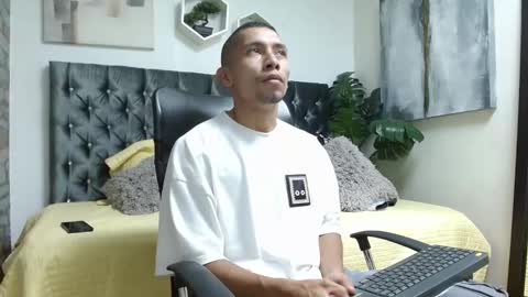 richar_voller online show from 02.15.25