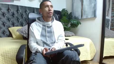 richar_voller online show from 02.18.25