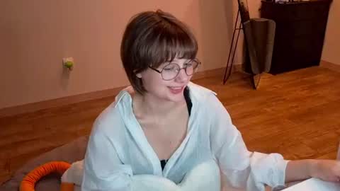 Snapshot of richardlundsten chatting on 06.19.26 Luna online show from 06.19.26