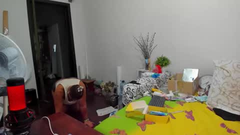 Anna - not anna - right Anna  online show from 09.15.25