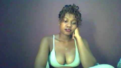Snapshot of ricie001 chatting on 05.19.26 ricie001 online show from 05.19.26