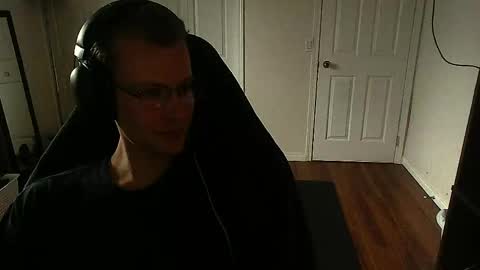 Snapshot of rickgosling chatting on 06.01.26 rickgosling online show from 06.01.26