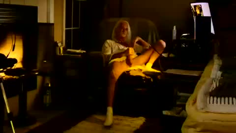 Snapshot of ricks4fun chatting on 10.18.25 PINK HOLE TWINK online show from 10.18.25