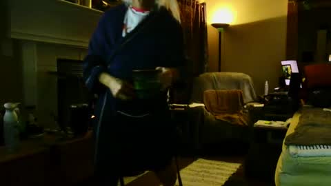 PINK HOLE TWINK online show from 11.28.25