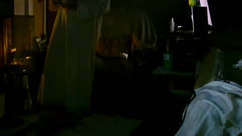 PINK HOLE TWINK online show from 12.18.25