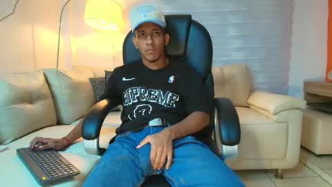 Snapshot of ricky_23cm_ chatting on 04.07.26 RICKY online show from 04.07.26