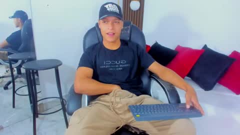 Ricky  online show from 02.17.25