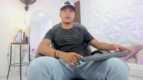 Ricky  online show from 11.23.25