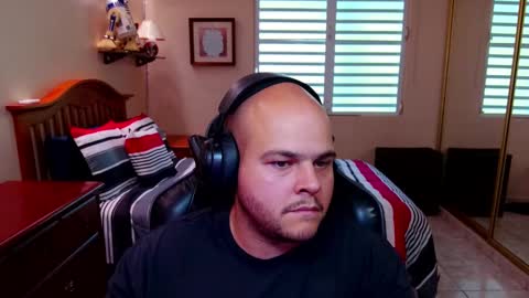 Snapshot of rickyj1012 chatting on 03.04.25 Ricky online show from 03.04.25