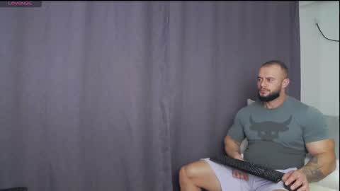 Snapshot of rickymiami1 chatting on 09.23.25 rickymiami1 online show from 09.23.25