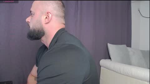 Snapshot of rickymiami1 chatting on 10.04.25 rickymiami1 online show from 10.04.25