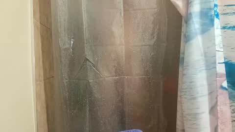 Snapshot of ridiculousness00 chatting on 12.16.24 bwc daddy online show from 12.16.24