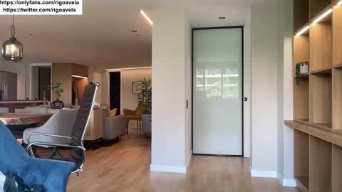 Snapshot of rigoavela chatting on 10.27.25 Rigo Avela online show from 10.27.25